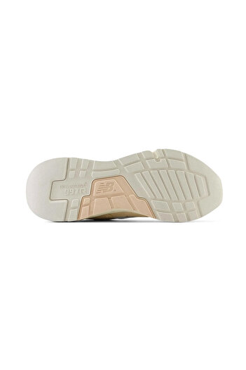 New Balance 997 Unisex Ecru Sports Shoes