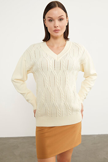 Sementa V-Neck Motif Knitwear Sweater - Bone