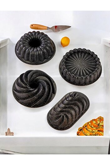 Doremcy Eda 4 Piece Cake Mold Set Black