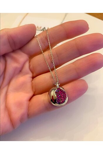 BY DİLEK ÇETİN ACCESSORY Gold kaplama nar figürlü şans getiren kolye
