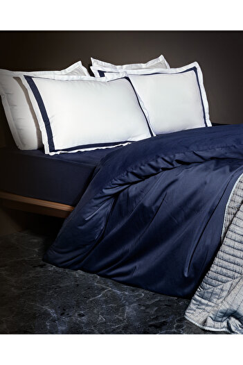 Madame Coco Jeanne Satin-Bettbezug-Set mit Bordüre, Kingsize, Weiß/Marineblau
