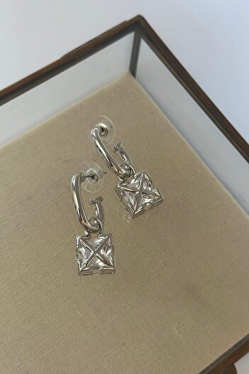 MyladyAccessoriess Bgaet Stone and X Detailed Minimal Steel Earrings Pink