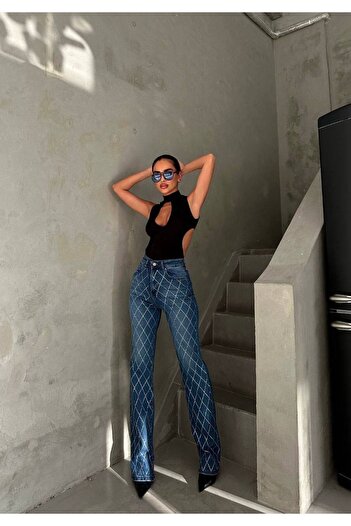 Diviny Women's Diamond Stone Pattern Straight Fit High Waist Dark Blue Jeans