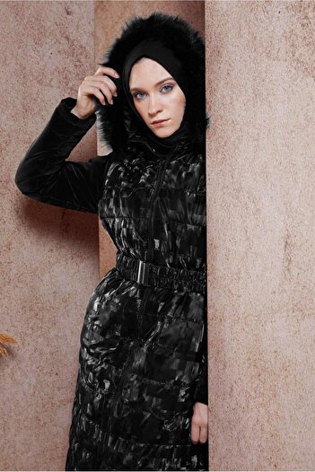 Alvina 90525 Model Patterned and Belted Coat
