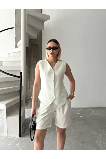 LE CARAMBOLE Women's Ecru Buttoned Front Striped Vest-Shorts Double Set