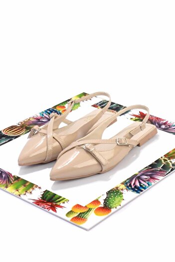 Bambi Beige Patent Leather Women's Classic Heeled Shoes01473010508