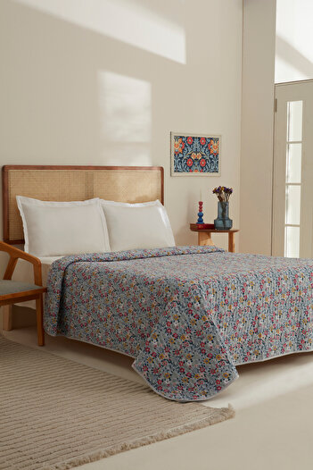 Sarah Anderson Pablo Double Bedspread Indigo