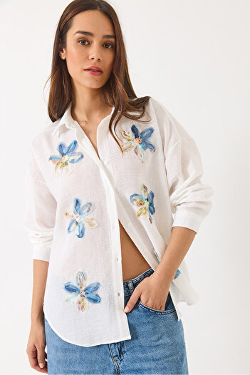 Bianco Lucci Cămașă din bumbac cu mânecă lungă din tul pentru femei cu accesorii florale 6526 60283057