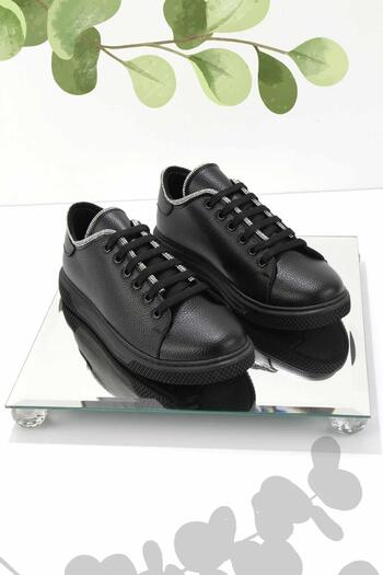 Bambi Women's Black Sneakers K01763131509