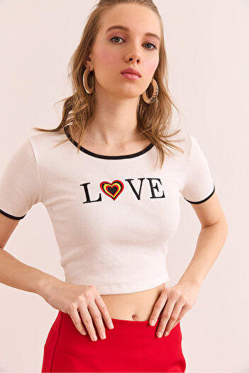 Olalook Weiße Love bestickte Crop-Bluse aus dehnbarer Baumwolle für Damen BLZ- 19002905
