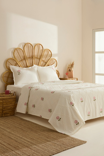 Karaca Home Hilary Floral Embroidered Double Pike/Bed Cover Set Powder