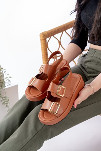Slipcat Women's Double Strap Buckle Detailed Daily Comfortable Sandals