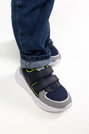 kids A more Wonder Air Mesh Detailed Ultra Light Sole Boys' Sneakers Navy Blue