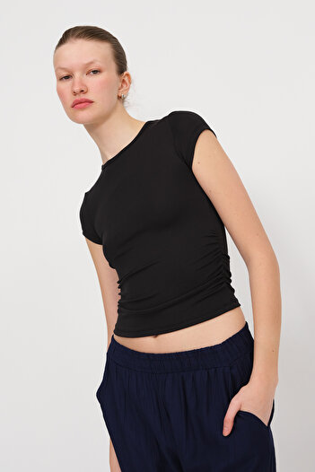 Addax Side Gathered T-Shirt P0220