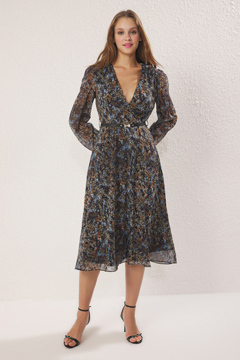 Trendyol Collection Rochie midi din șifon cu model boho, cu decolteu în formă de A, cu centură verde TWOAW24EL00660