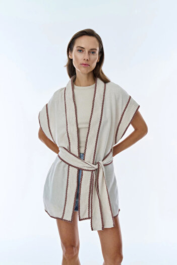 Quzu Natural Linen Kimono - Embroidered Detailed and Tied
