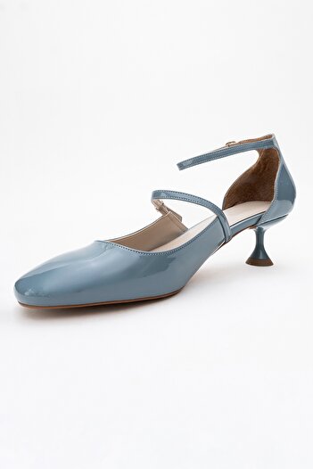 LuviShoes EMLY Mavi Rugan Küt Burunlu Kadın Kısa Topuklu Ayakkabı