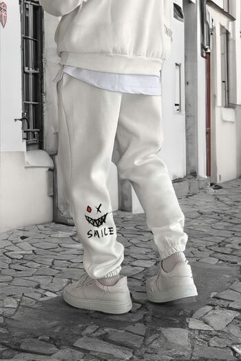 CLAYES White Smile Face Jogger Sweatpants - Elastic Leg and Print Detail