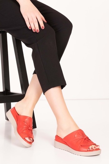 Gondol Stylish Genuine Leather Daily Slippers - Elnr.454