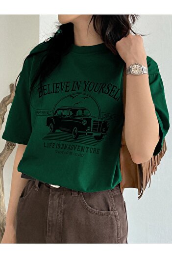 DUBU BUTİK Μπλουζάκι Believe In Yourself - Πράσινο εμπριμέ κοντομάνικο μπλουζάκι με λαιμόκοψη