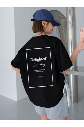 DUBU BUTİK Delighted T-shirt - Μαύρο εμπριμέ κοντομάνικο μπλουζάκι με λαιμόκοψη