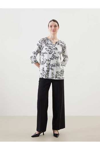 LC Waikiki Lcw Grace Ecru Leak Neck Floral Women's Blouse