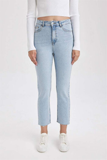 DeFacto High Waist Slim Flare Long Jeans - Cut Leg C7619AX24AU