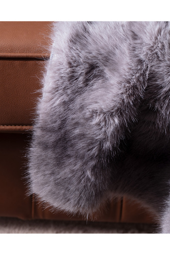 Madame Coco Allure Plush Sofa Shawl - Anthracite