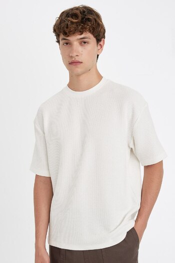DeFacto Boxy Fit Crew Neck Short Sleeve Basic Plain T-Shirt C8724Ax24Au