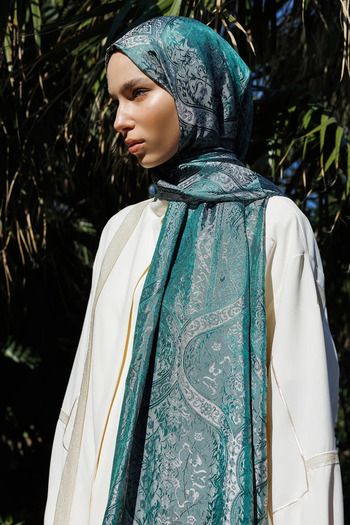 Mooncorn Soler Pattern Shine Line Shawl Emerald-Pink