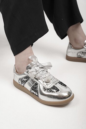 Guja Kamila Guja Imported Special Series Stone and Sequin Detail Women's Sports Shoes Silver