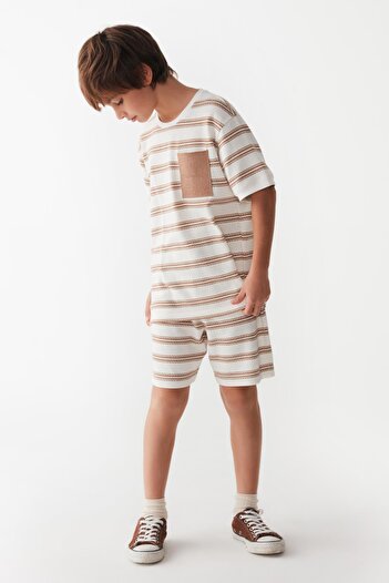 nk kids Striped 2-Piece Boy's Shorts Set