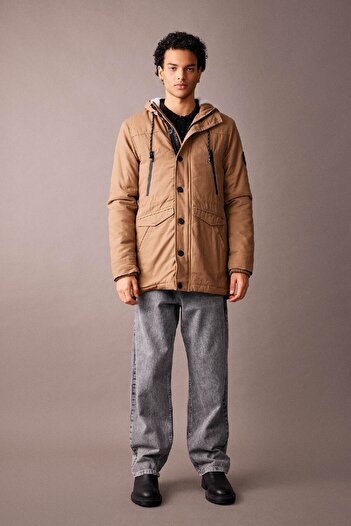 DeFacto Slim Fit Plüschgefütterter Mantel mit Kapuze – Reißverschluss und Taschen, R6780az23wn