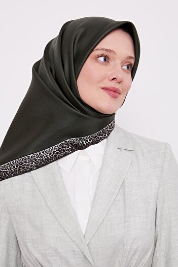 Levidor Khaki Leopard Pattern Twill Silk Scarf