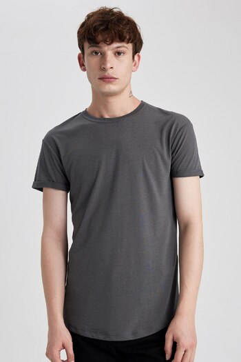 DeFacto Long Muscle Fit Crew Neck Basic Solid Short Sleeve T-Shirt N2104Az23Au