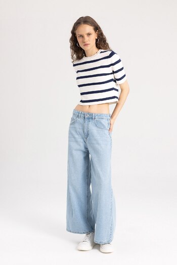 DeFacto Crew Neck Striped Fitted Knitwear T-Shirt - Short Sleeve C2042ax24sp