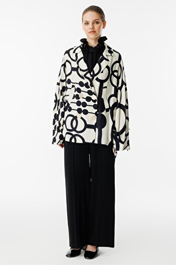 Ghisa Suit Ecru Black