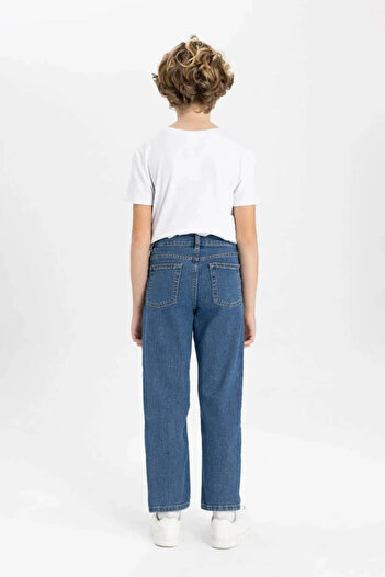 DeFacto Erkek Çocuk Loose Fit Standart Paça Basic Düz Jean Pantolon B5557A824SM