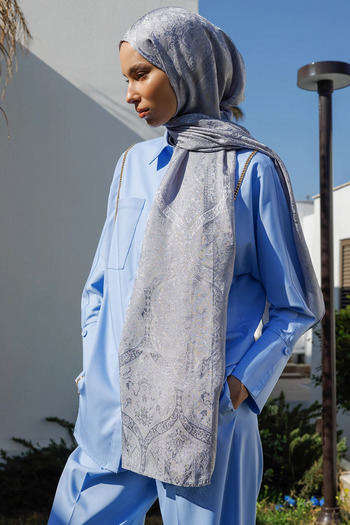 Mooncorn Soler Pattern Shine Line Shawl Gray-Grey