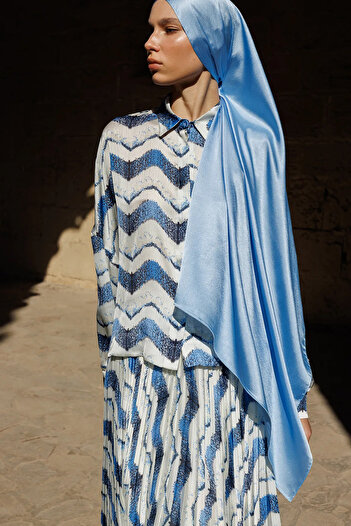 Mooncorn Blue Diamond Aura Shawl