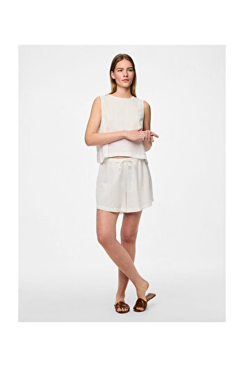 PIECES Shorts & Bermuda Women/Girls Adult