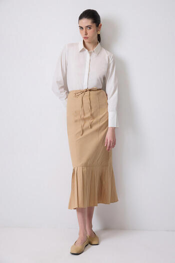 Touché Privé Pleated Skirt with Elastic Waist