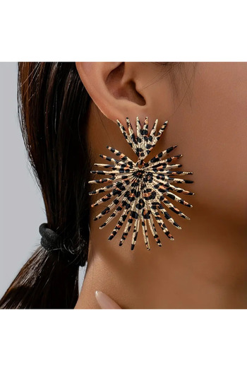 stil hatun aksesuar Leopard Print Heart with Thorns Design Earrings, Leopard Earrings, Pinterest Leopard Earrings