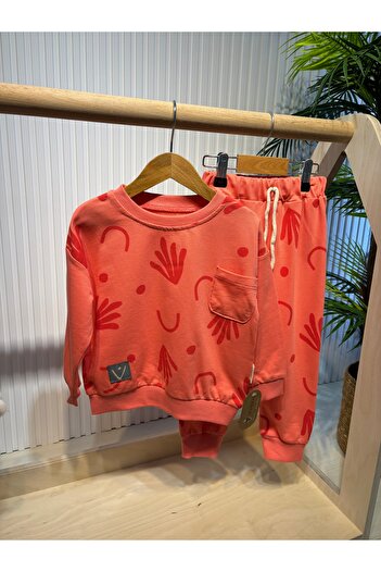 Canbi Kids Seasonal Printed Sweatshirt with Pocket Detail Jogger Sweatpants Set of 2