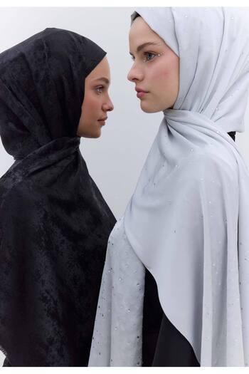 Fresh Silver Color Strass Stone Detailed Silky Shawl