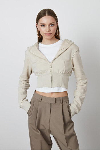 Beyyoglu Balenli Kapşonlu Crop Hoodie