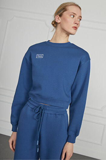 Beyyoglu Basic Crop Sweatshirt