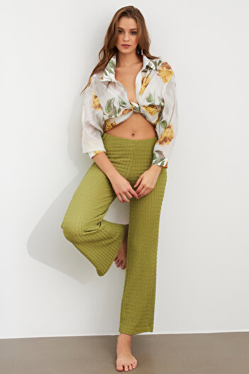 Cool & Sexy Women's Pistachio Green Seersucker Pants Zh326