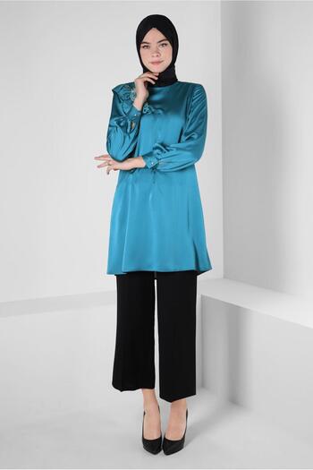 Alvina FLYWHEEL DETAIL SATIN TUNIC 43511