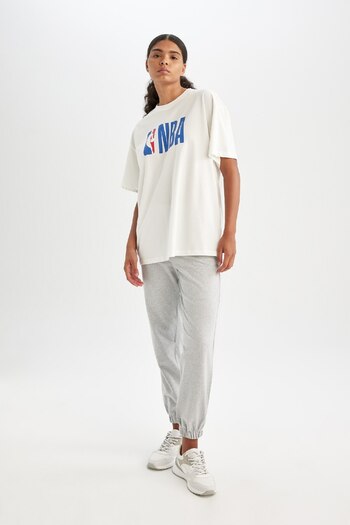 DeFacto Nba Wordmark Oversize T-Shirt - Crew Neck, Short Sleeve T5506Az24Au
